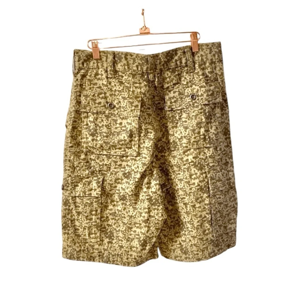 Levi's Digital Camo Cargo Shorts‎ Mens Size 30 Tactical Utility Outdoors Hunting
